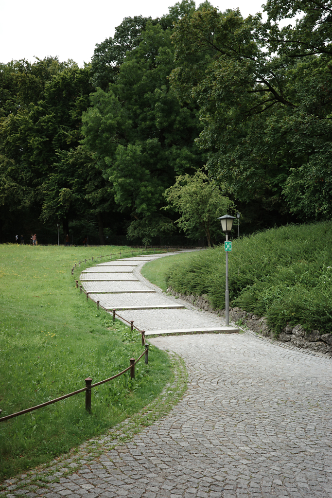 R0004380-2.jpg