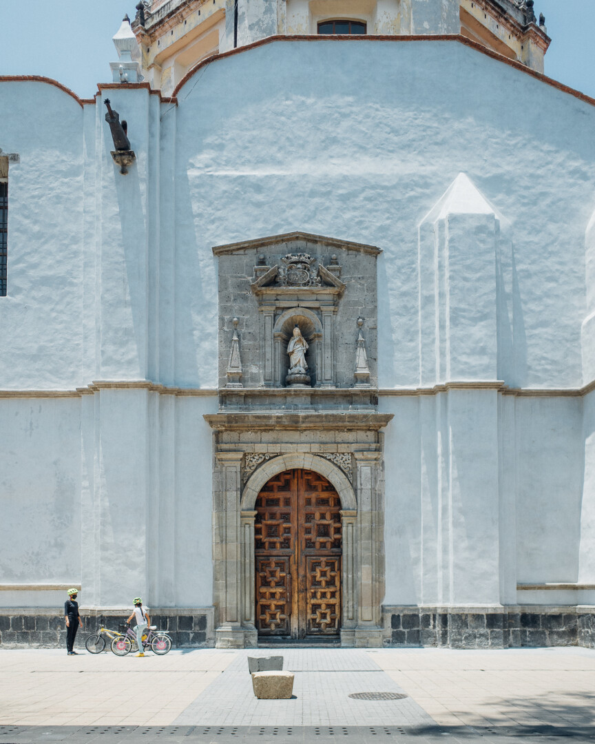 Photograph from the cdmx22 series by Kaz Lewis